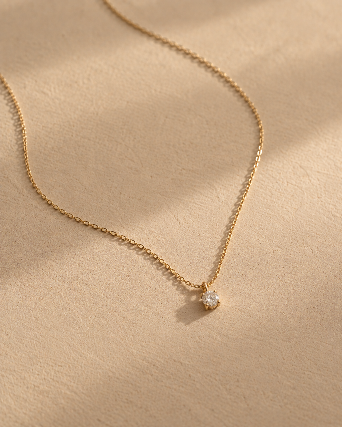 Colar Ponto de Luz em ouro 18k com pingente de diamante